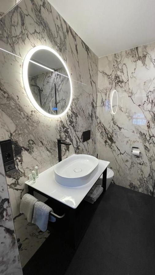 Zimmer & Appartements Am Schlossplatz Hohenems Dış mekan fotoğraf